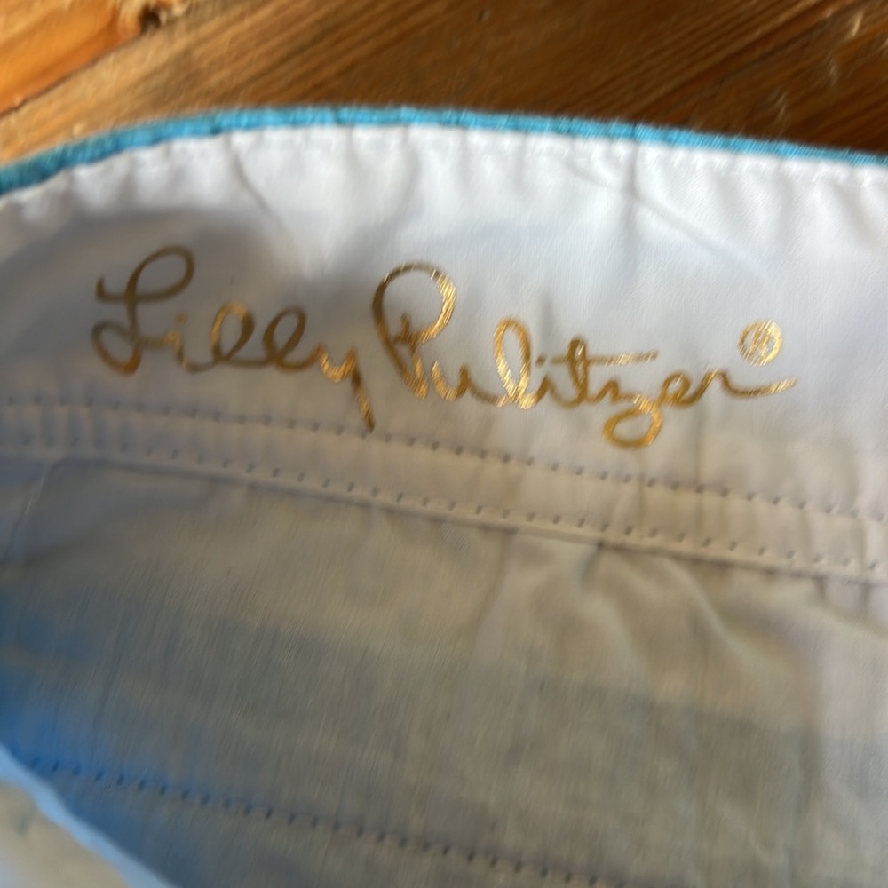Lilly Pulitzer Bundle of Two Blue & Peach Shorts. Size 2 - Picture 4 of 8
